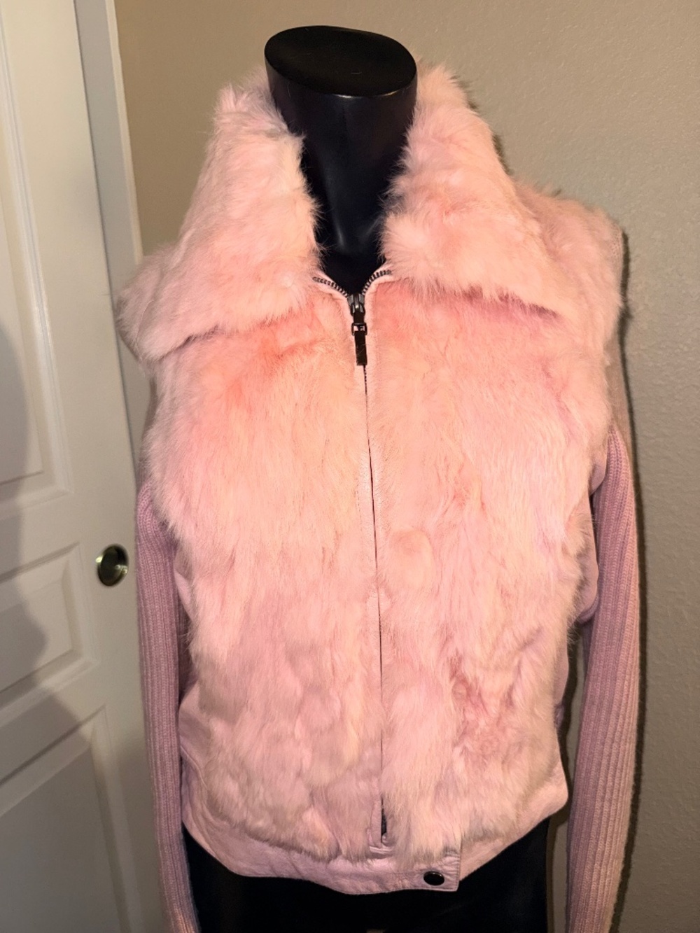 Jennifer J Pink Genuine Fur & Leather Convertible Collar Jacket – Women’s M